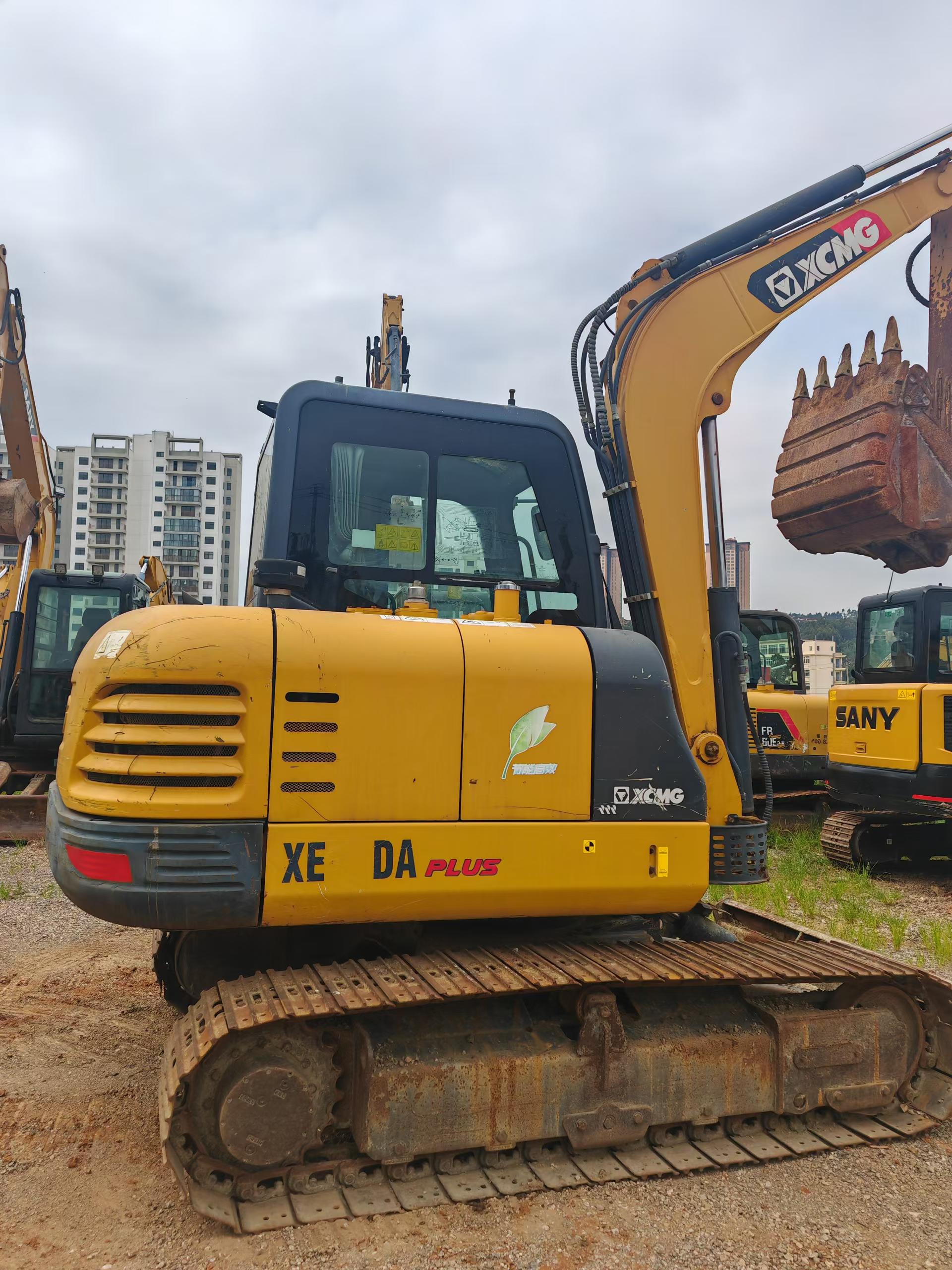 Buy XCMG XE60 Used Excavator / 8