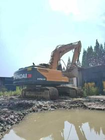 Buy Hyundai R225-7 Used Excavator / 2 Buy Hyundai R225-7 Used Excavator / 2