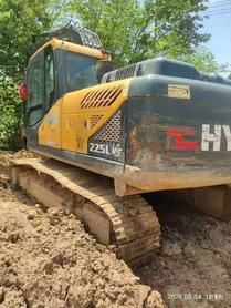 Buy Hyundai R225-7 Used Excavator / 5 Buy Hyundai R225-7 Used Excavator / 5