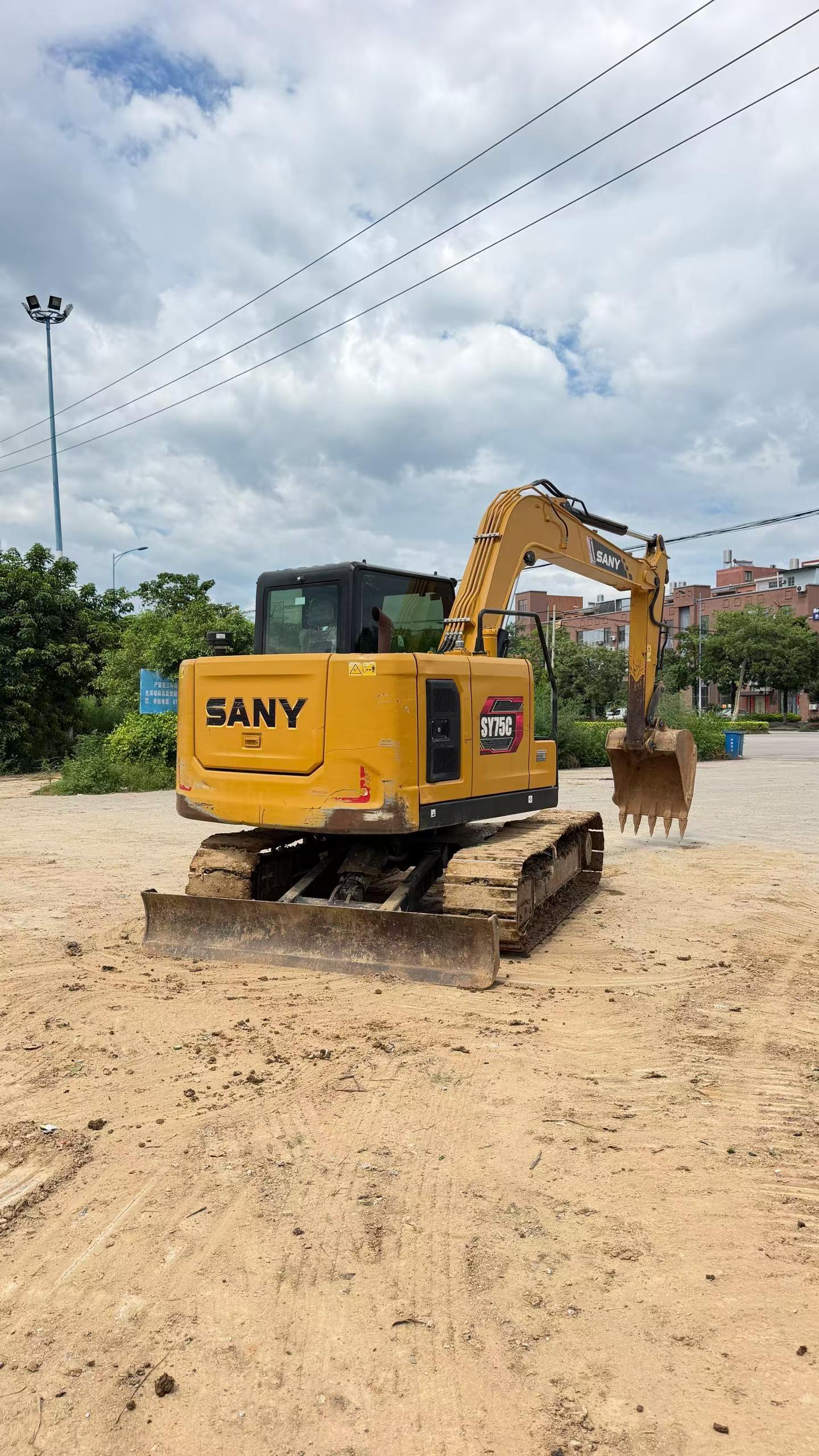 Buy Sany SY75C Used Excavator / 7