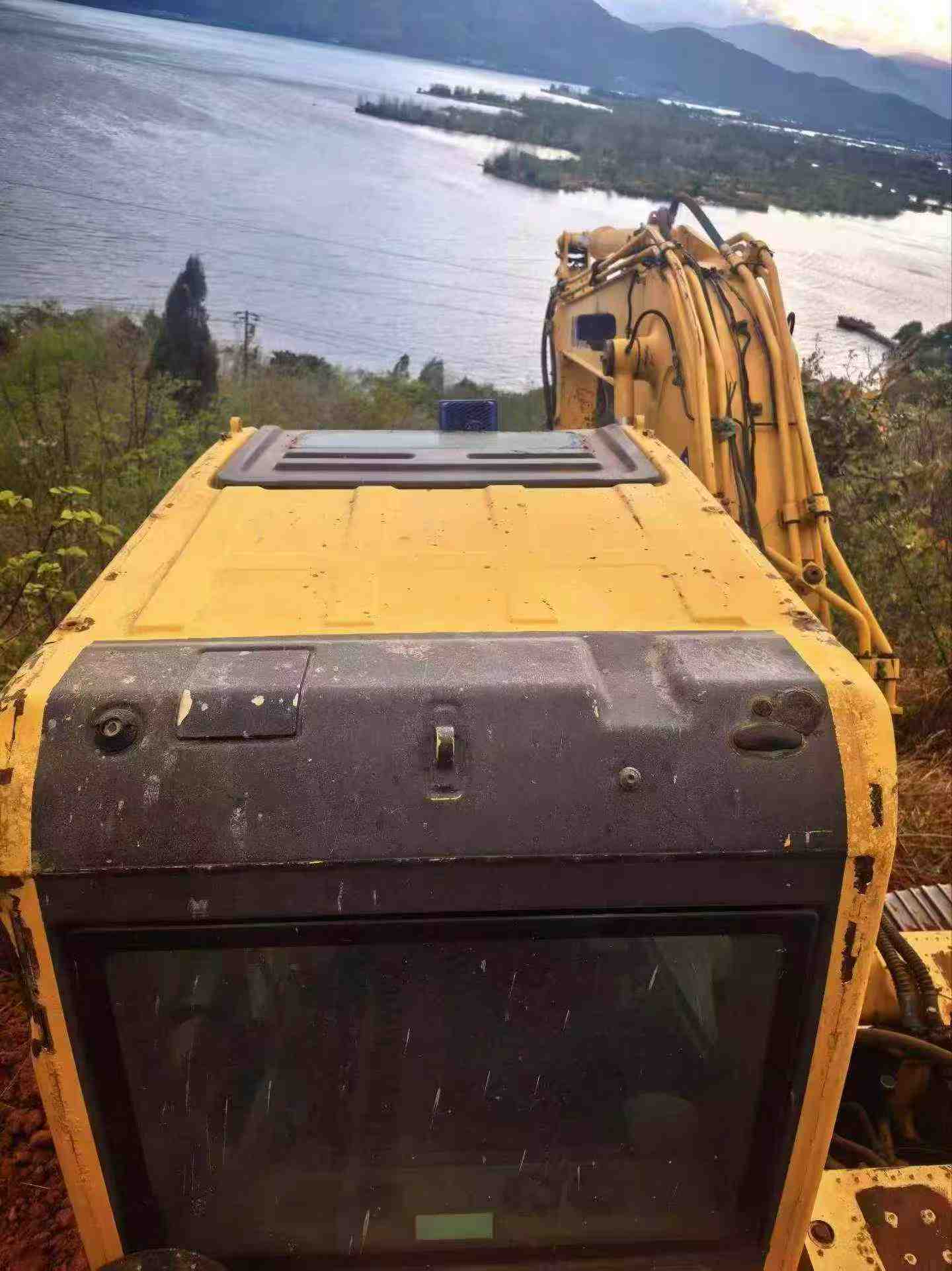 Buy Komatsu PC110-7 Used Excavator / 5