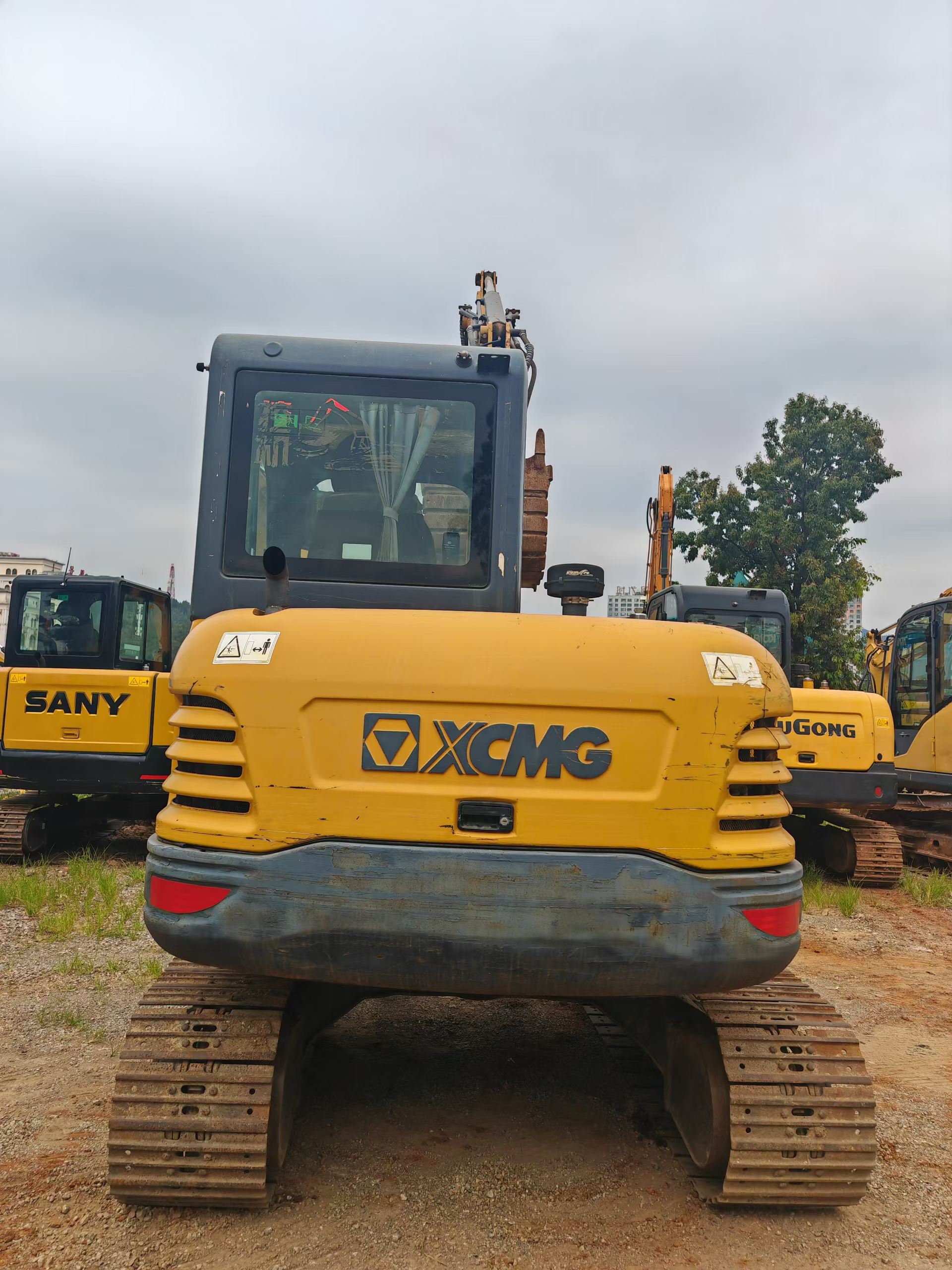 Buy XCMG XE60 Used Excavator / 5