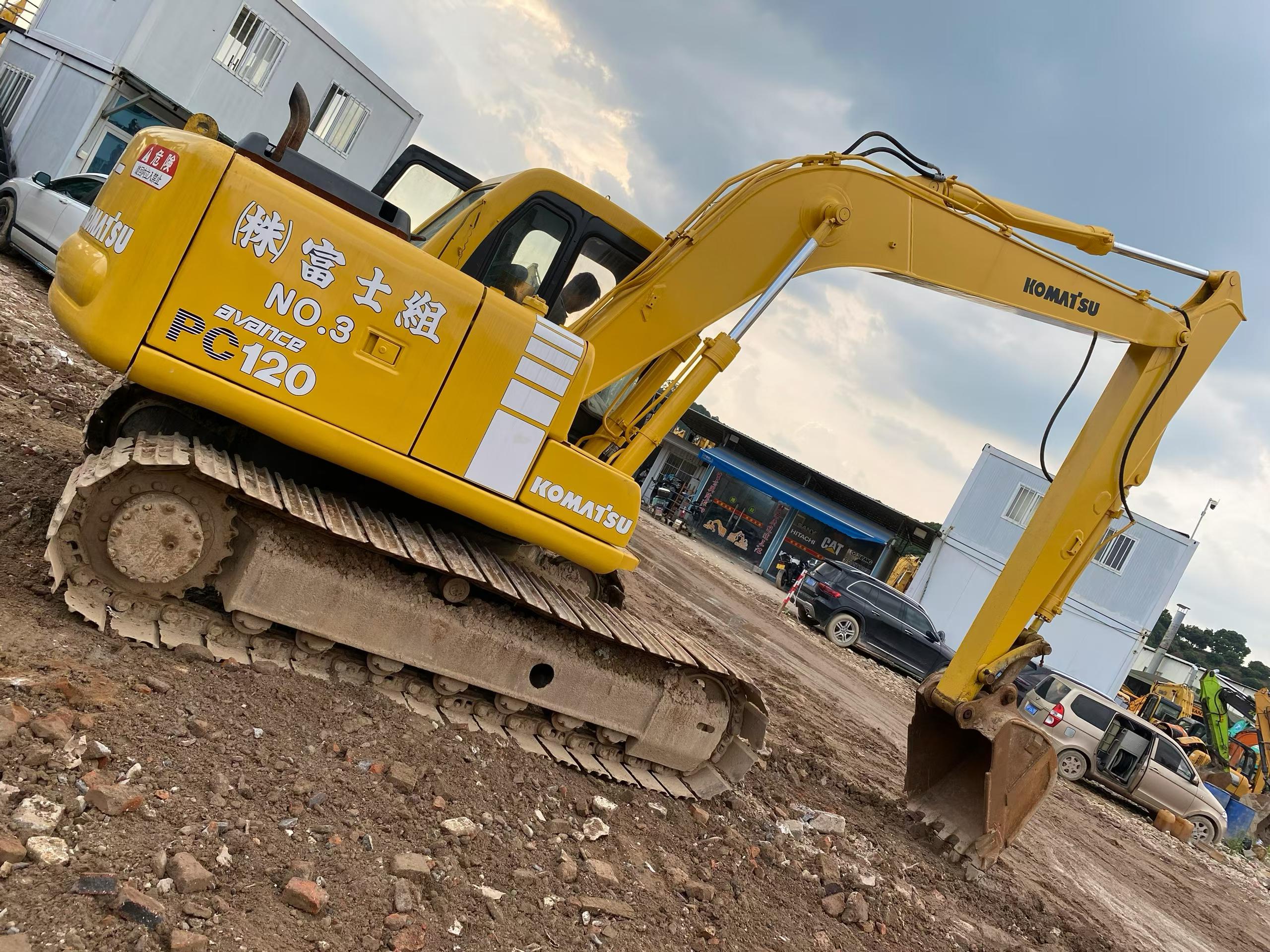 Buy Komatsu PC120-6E Used Excavator / 2