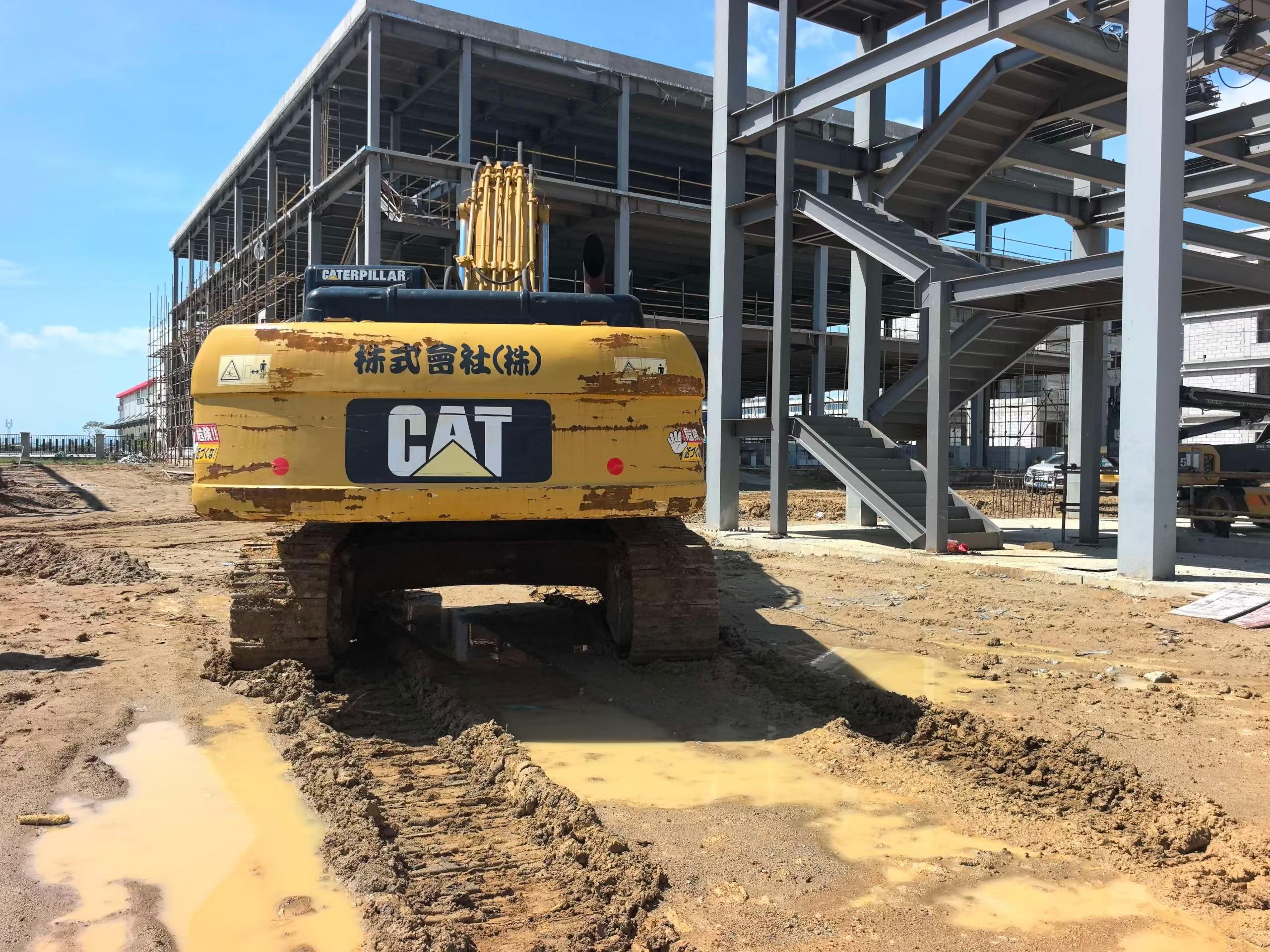 Buy Caterpillar 330C Used Excavator / 6
