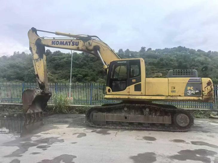 Buy Komatsu PC360-7 Used Excavator / 1