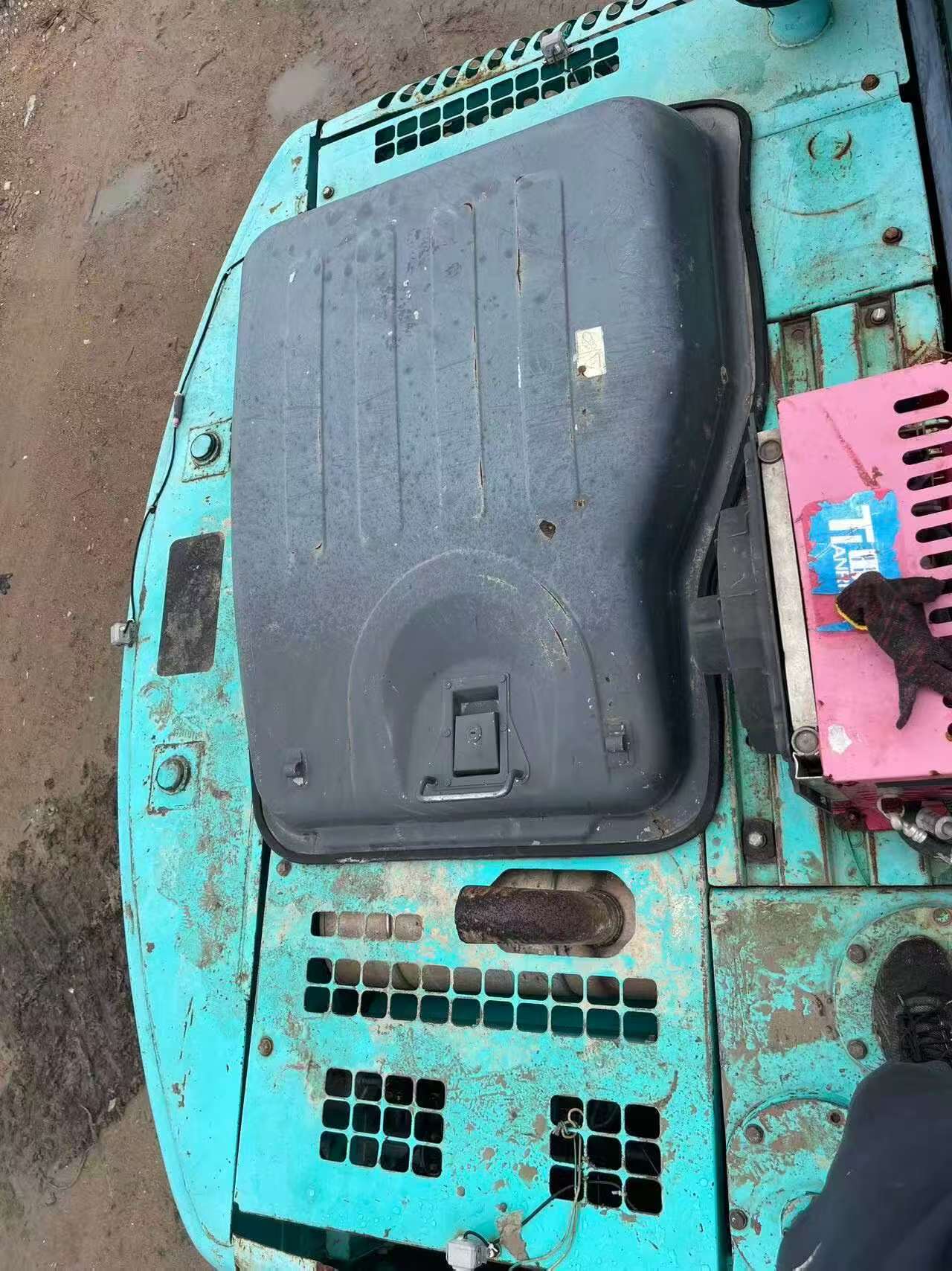 Buy Kobelco SK130 Used Excavator / 4