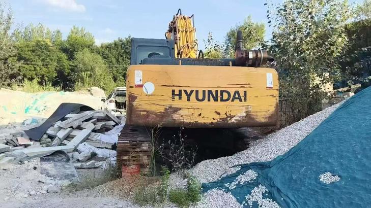 Buy Hyundai R225-7 Used Excavator / 1