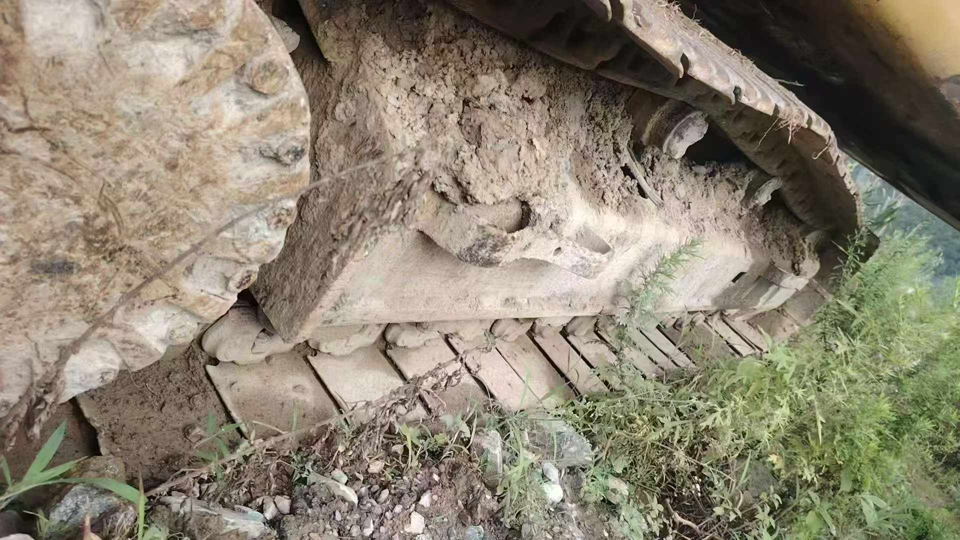 Buy Caterpillar 320D Used Excavator / 2