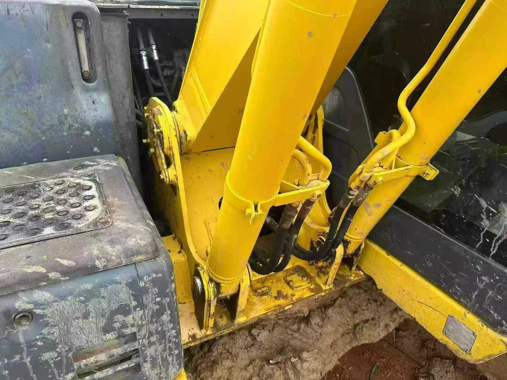 Buy Sumitomo SH120 Used Excavator / 9