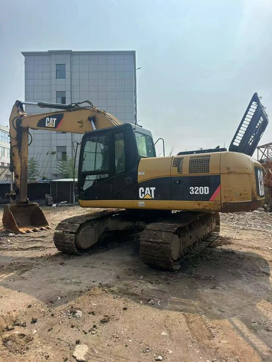 Buy Caterpillar 320D Used Excavator / 1