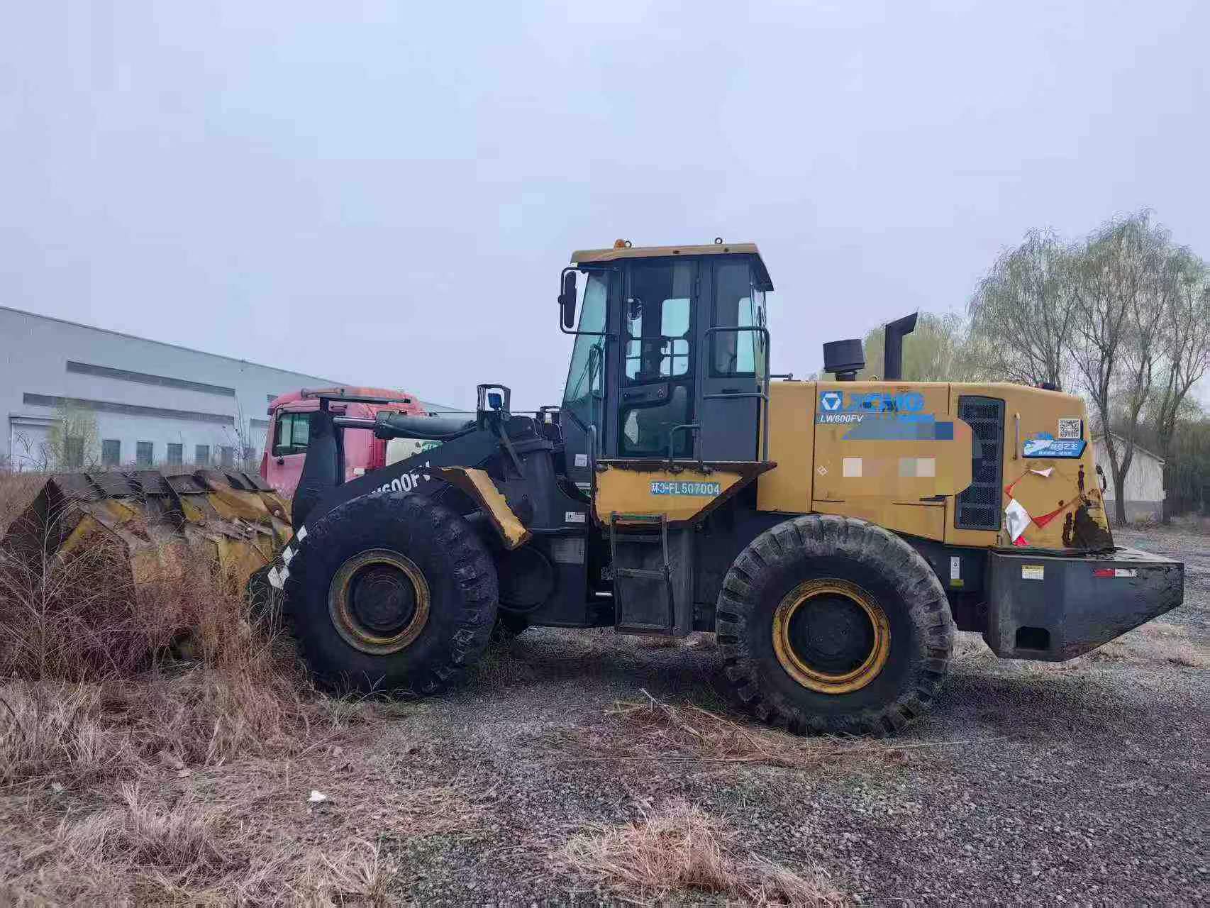 Buy XCMG LW600FV Used Loader / 4