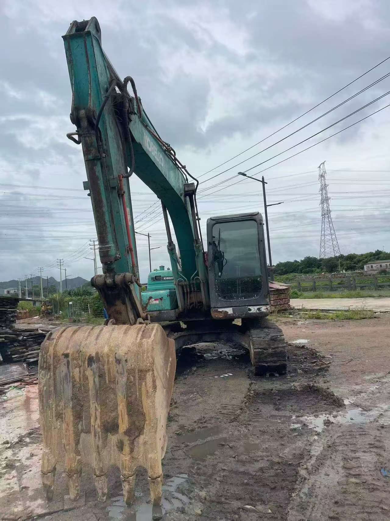 Buy Kobelco SK130 Used Excavator / 2