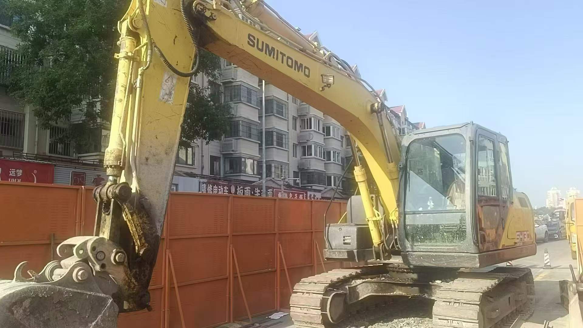 Buy Sumitomo SH130-3 Used Excavator / 3