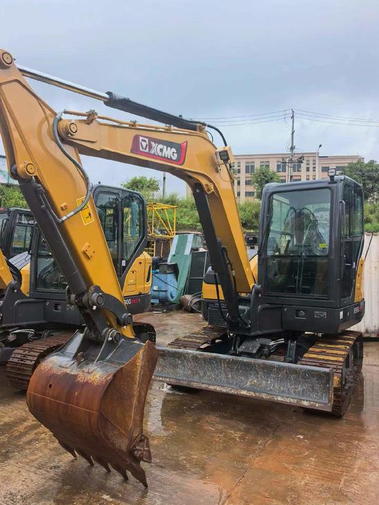 Buy XCMG XE60 Used Excavator / 1