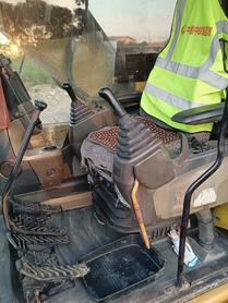 Buy Caterpillar 320D Used Excavator / 6 Buy Caterpillar 320D Used Excavator / 6