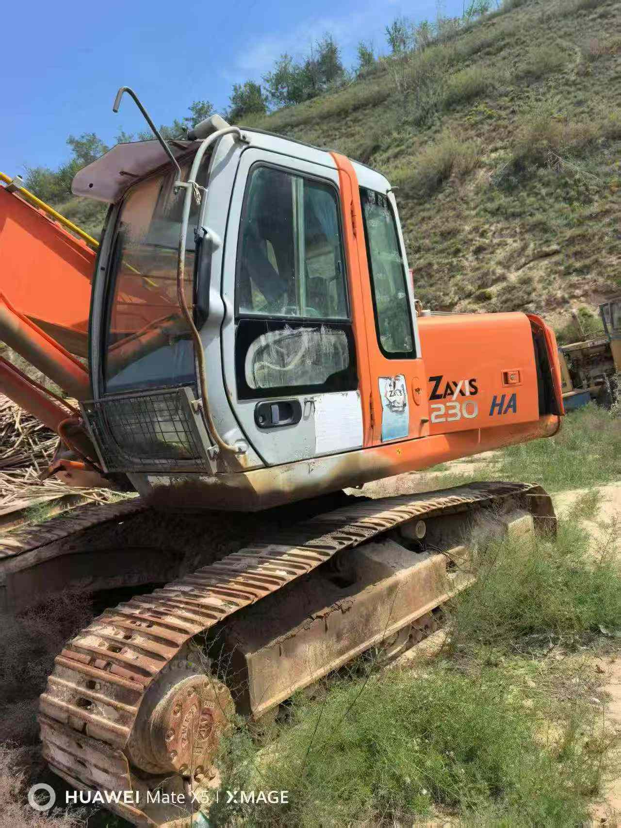 Buy Hitachi EX230-6 Used Excavator / 2