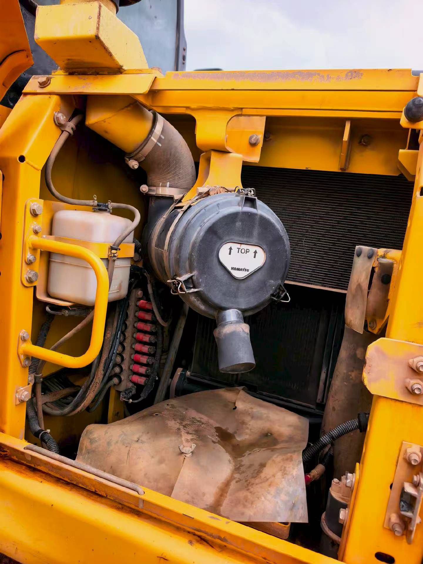 Buy Komatsu PC130-7 Used Excavator / 8