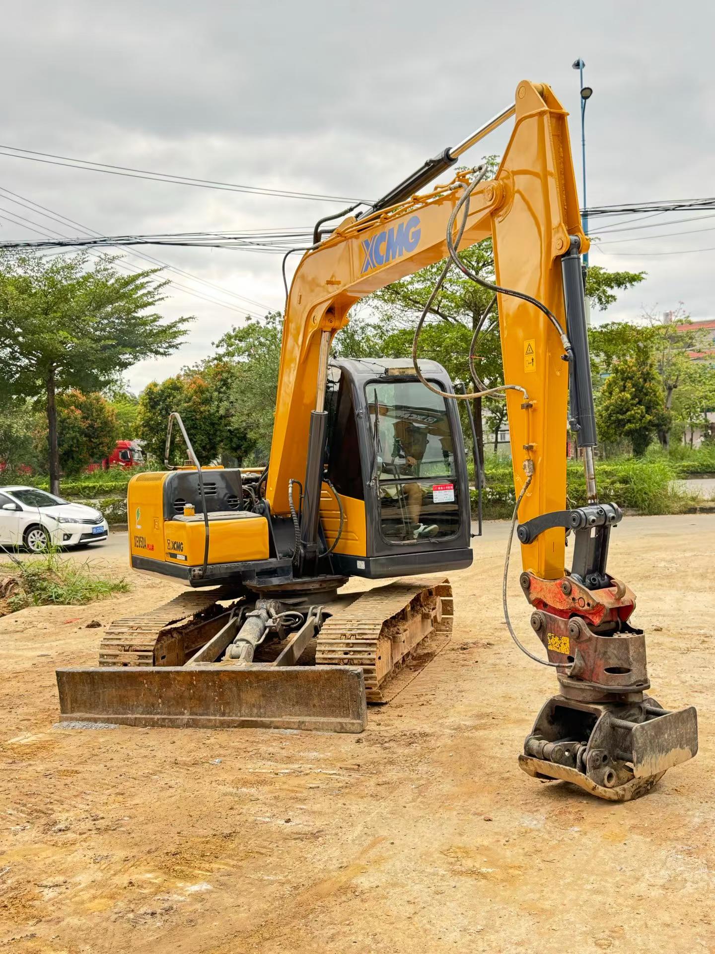 Buy XCMG XE80 Used Excavator / 3