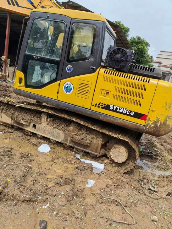 Buy Sany SY135 Used Excavator / 1