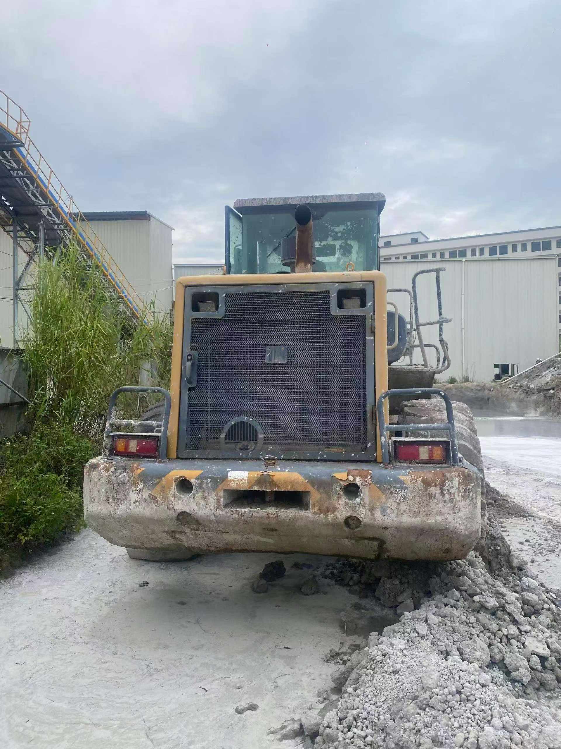 Buy XCMG LW500HV Used Loader / 3
