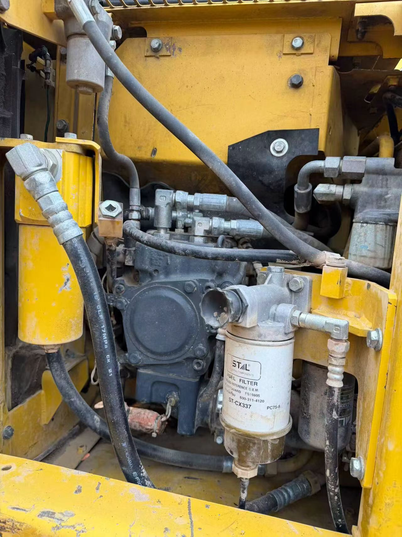 Buy Komatsu PC120 Used Excavator / 4