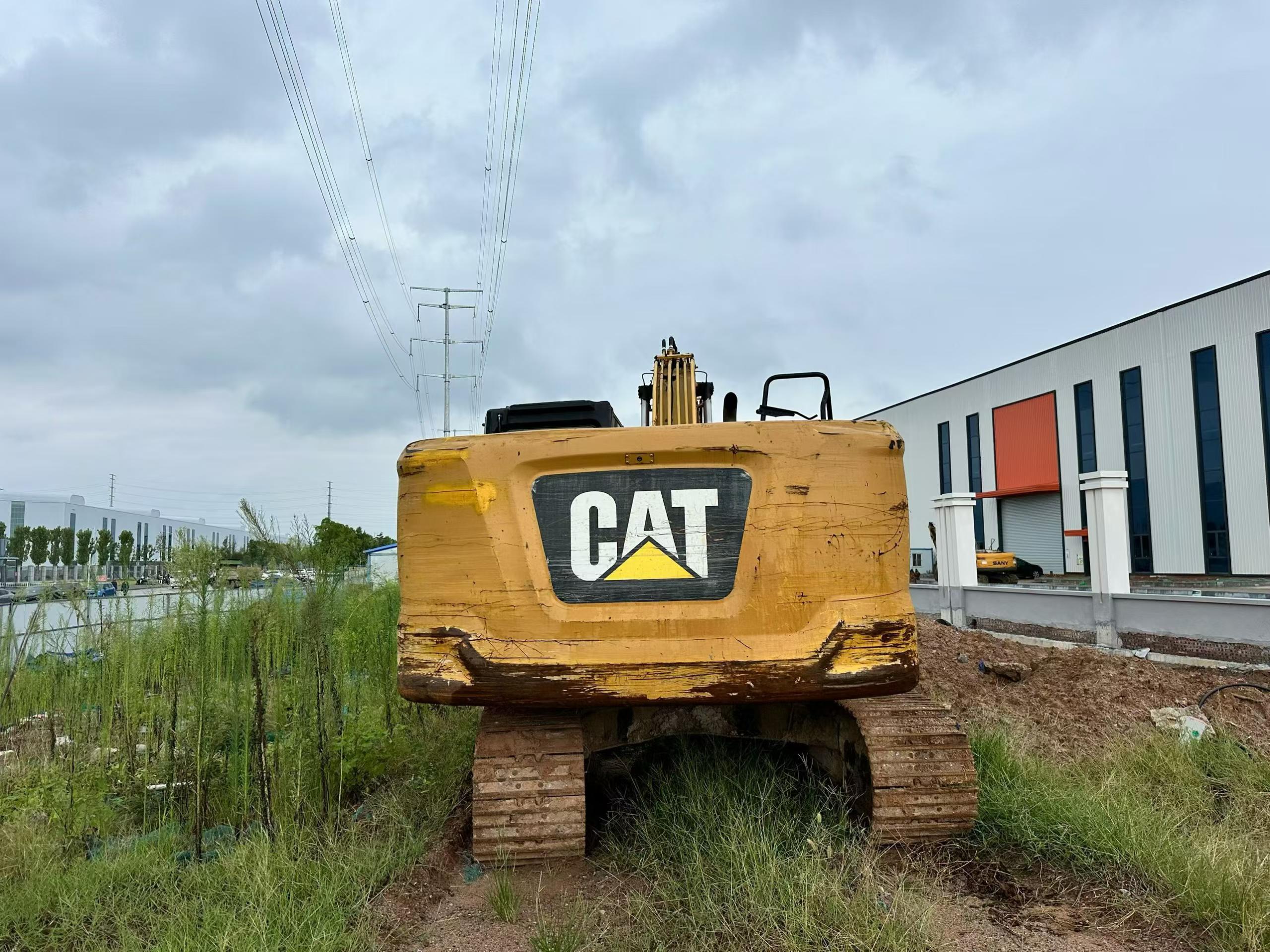 Buy Caterpillar 320A Used Excavator / 2
