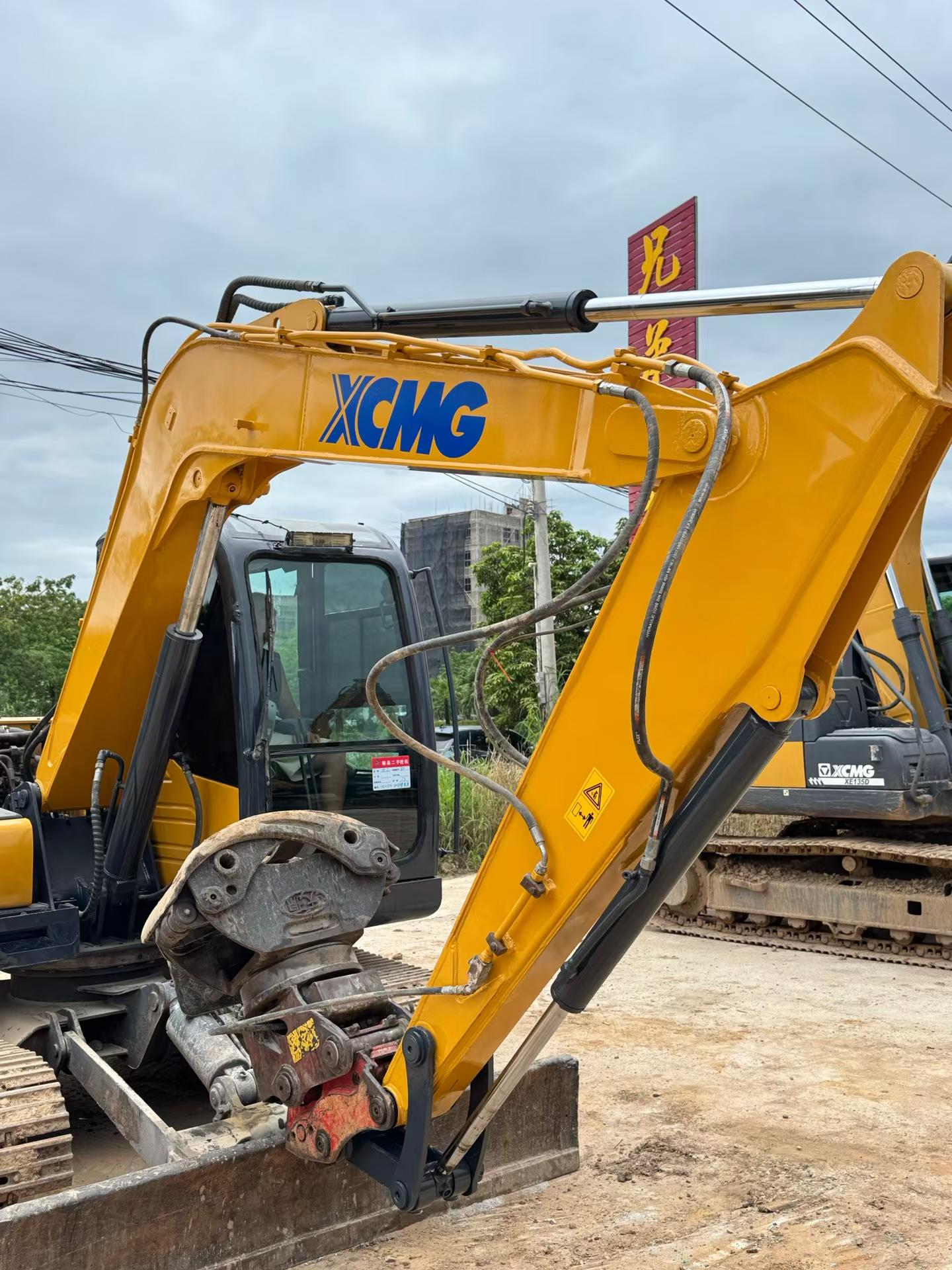 Buy XCMG XE80 Used Excavator / 9