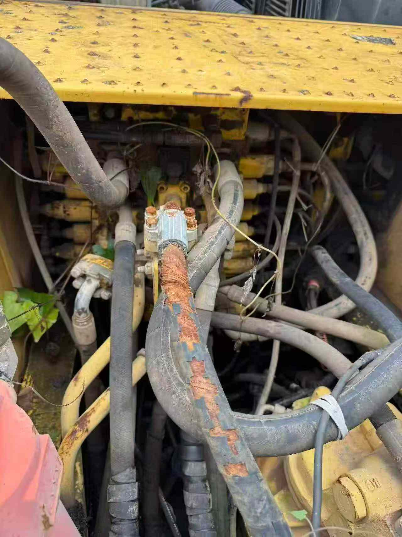 Buy Komatsu PC200-8 Used Excavator / 2