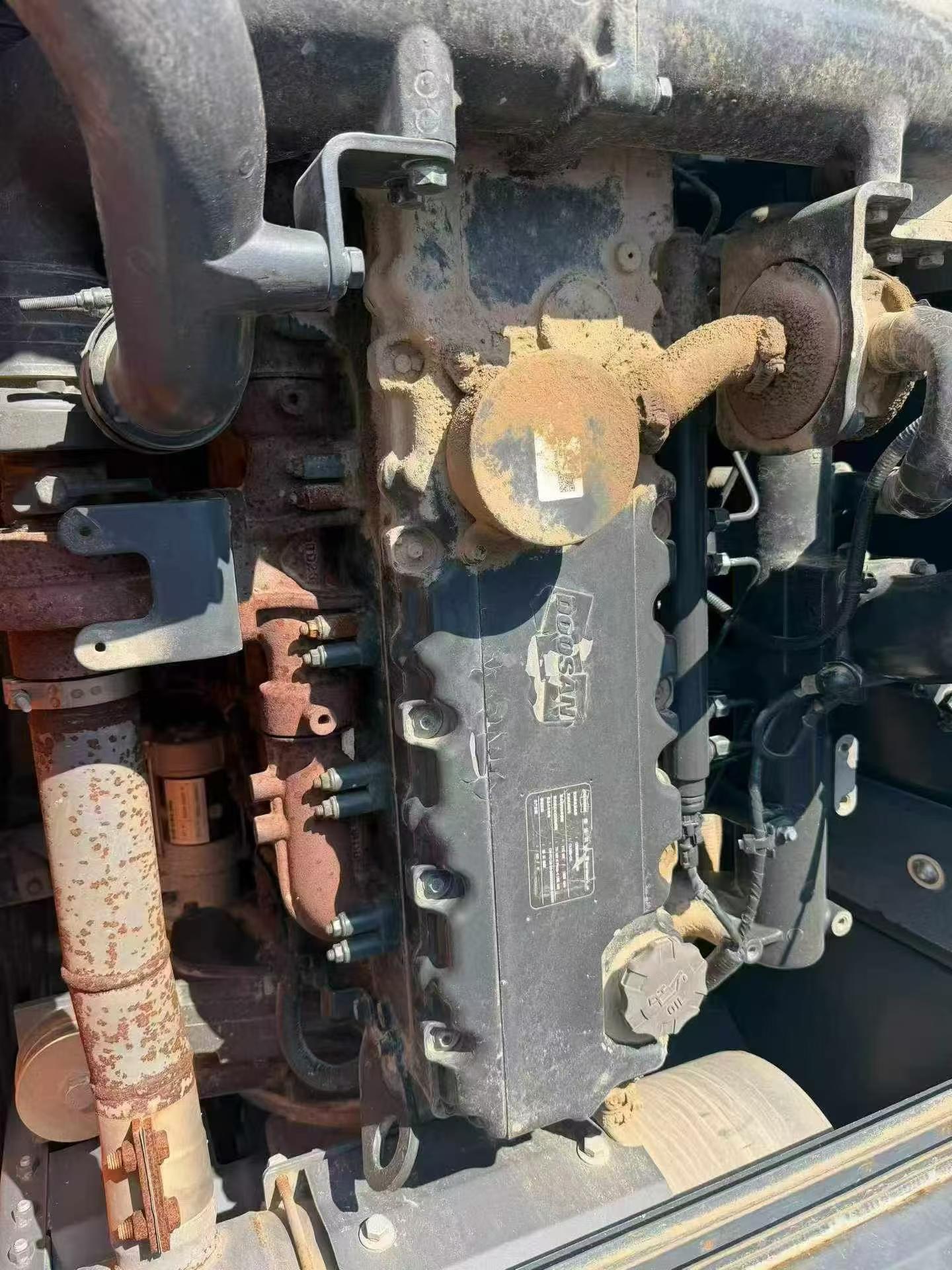 Buy Doosan DH215-7 Used Excavator / 5