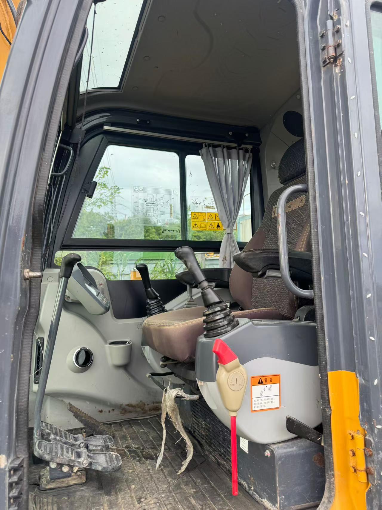 Buy XCMG XE60 Used Excavator / 3