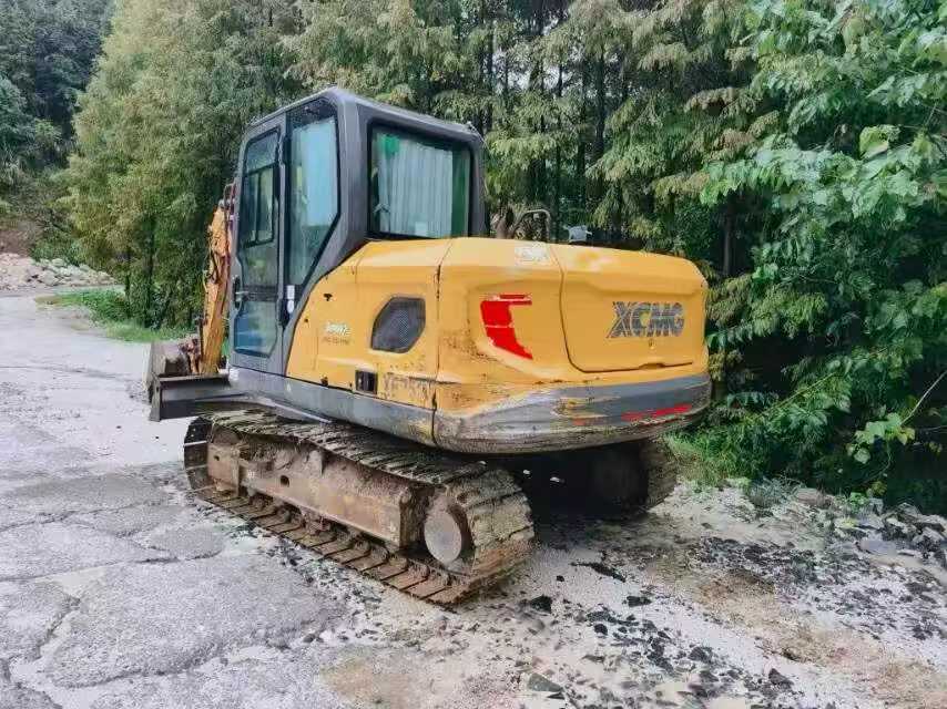 Buy XCMG XE75C Used Excavator / 3