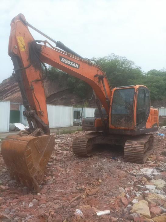 Buy Doosan S130W-3 Used Excavator / 1