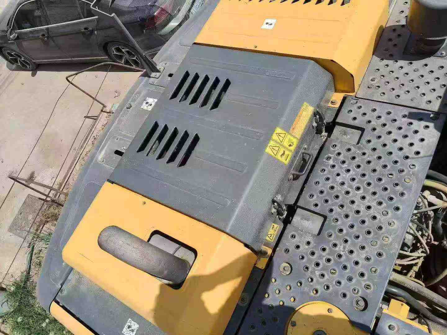 Buy Volvo L220E Used Excavator / 6