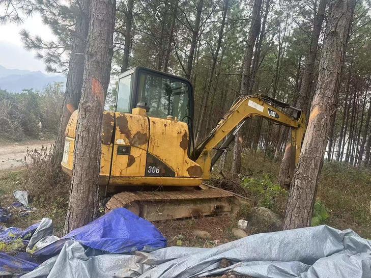 Buy Caterpillar 306D Used Excavator / 1