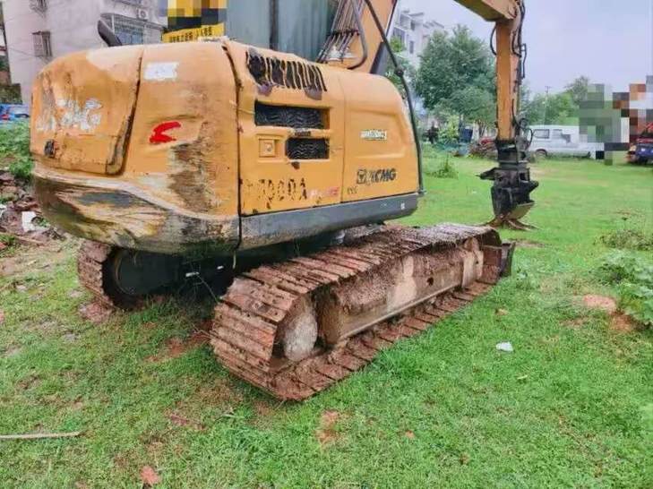 Buy XCMG XE75C Used Excavator / 1