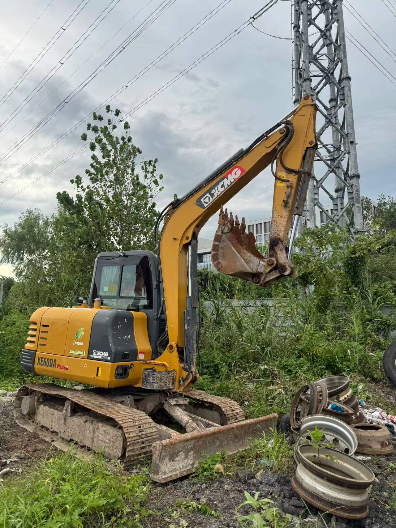 Buy XCMG XE60 Used Excavator / 9