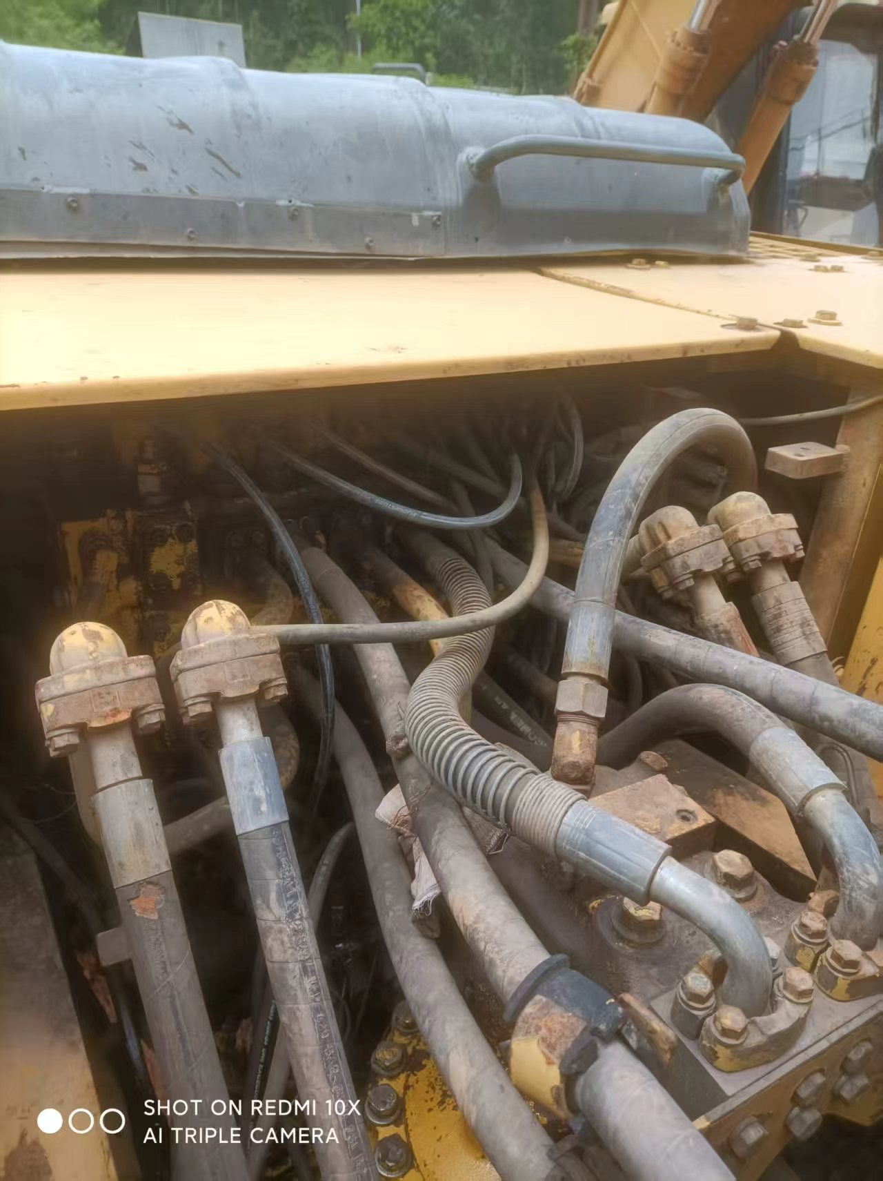 Buy Komatsu PC200-6 Used Excavator / 3