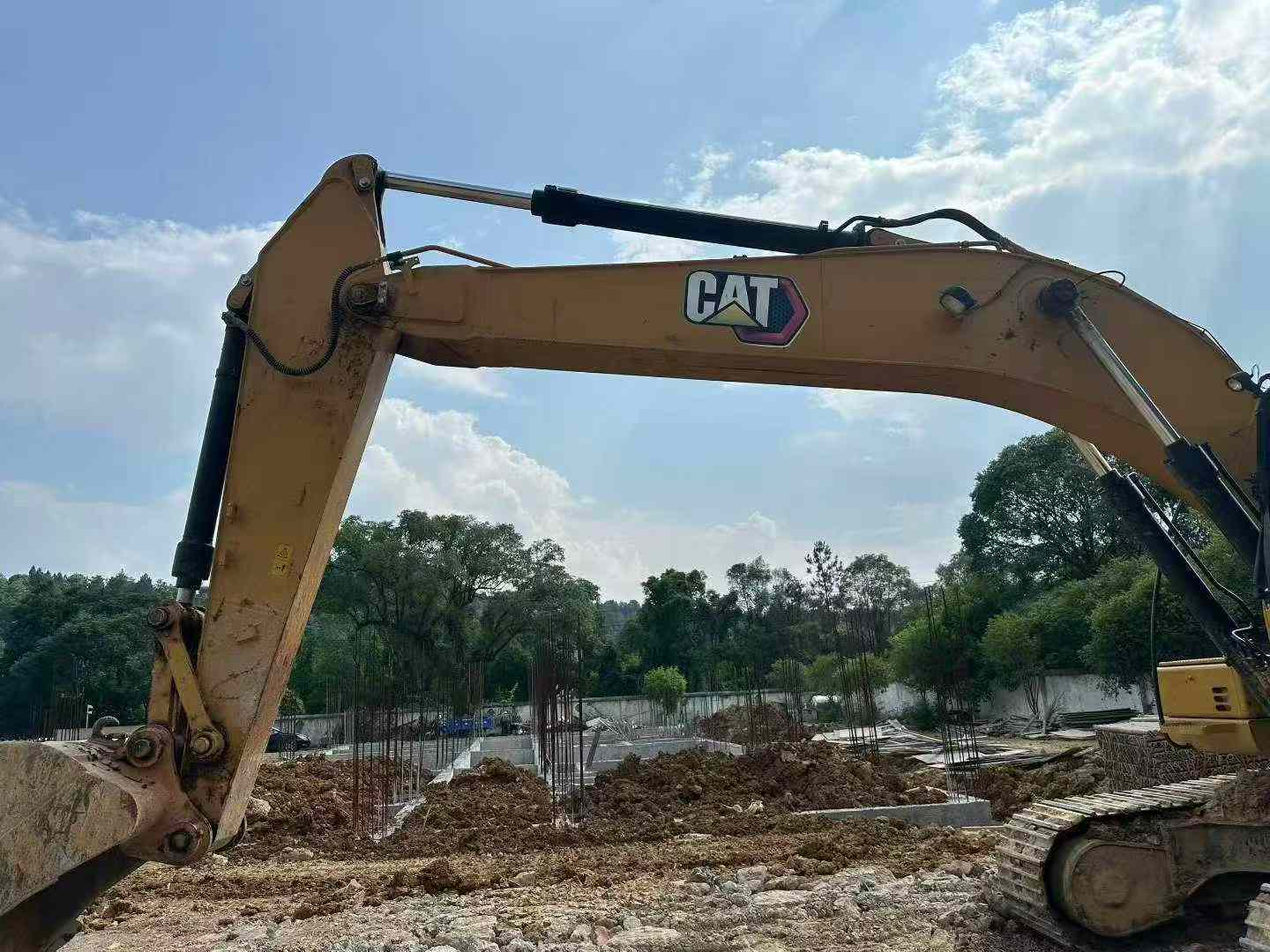 Buy Caterpillar 320A Used Excavator / 4