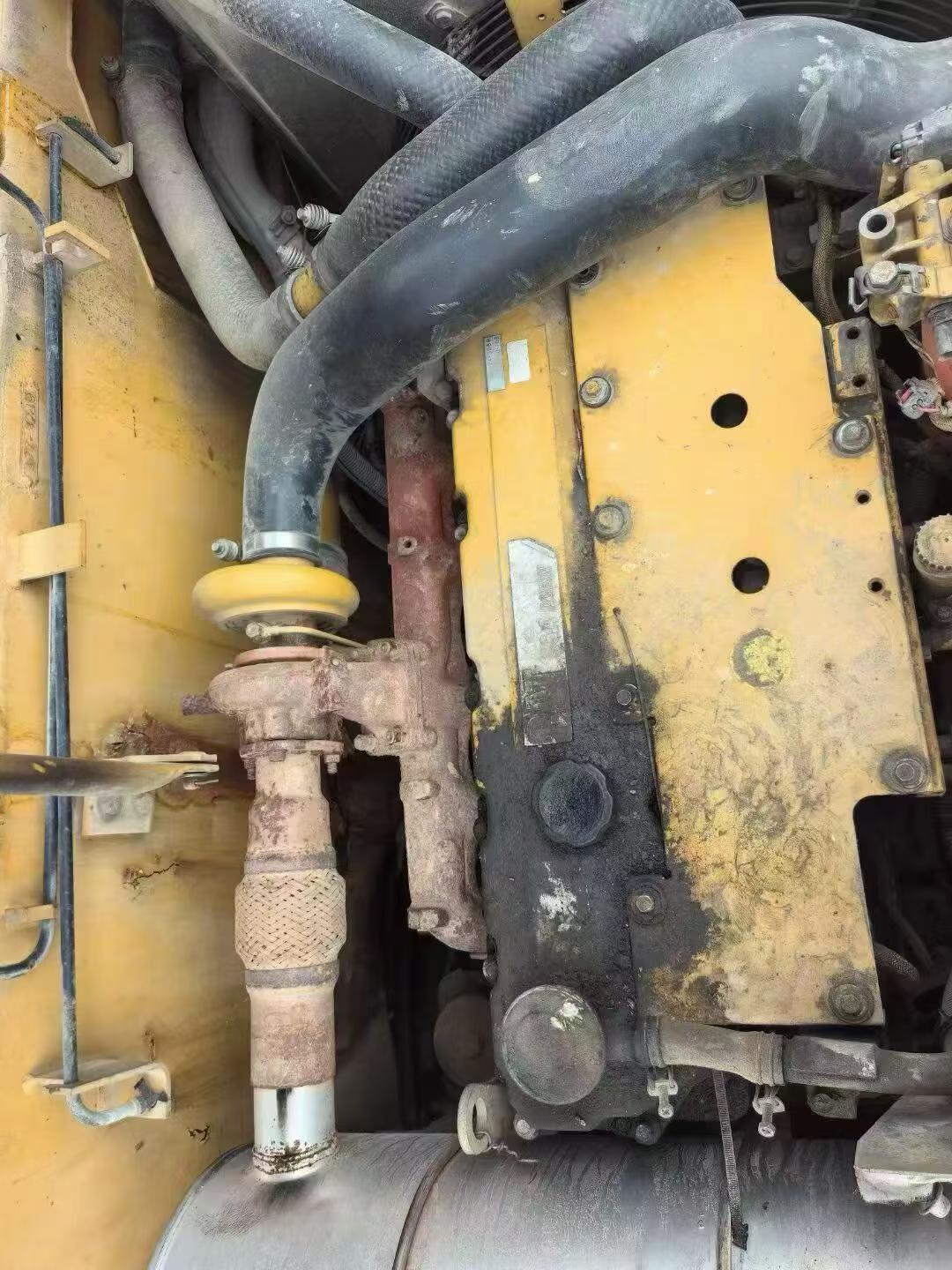 Buy Caterpillar 320D Used Excavator / 8