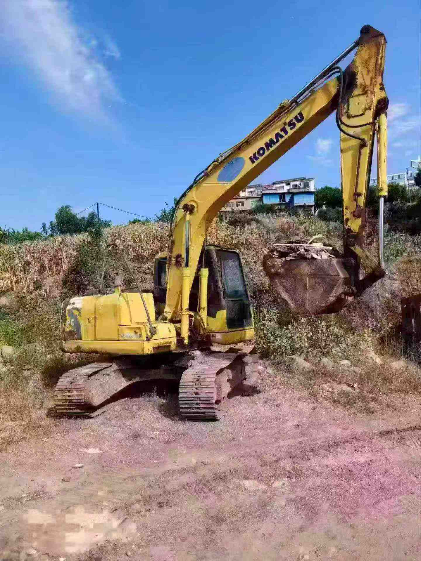 Buy Komatsu PC130-7 Used Excavator / 3