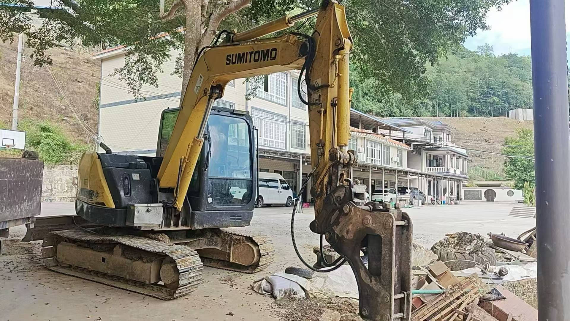 Buy Sumitomo SH80-6 Used Excavator / 4