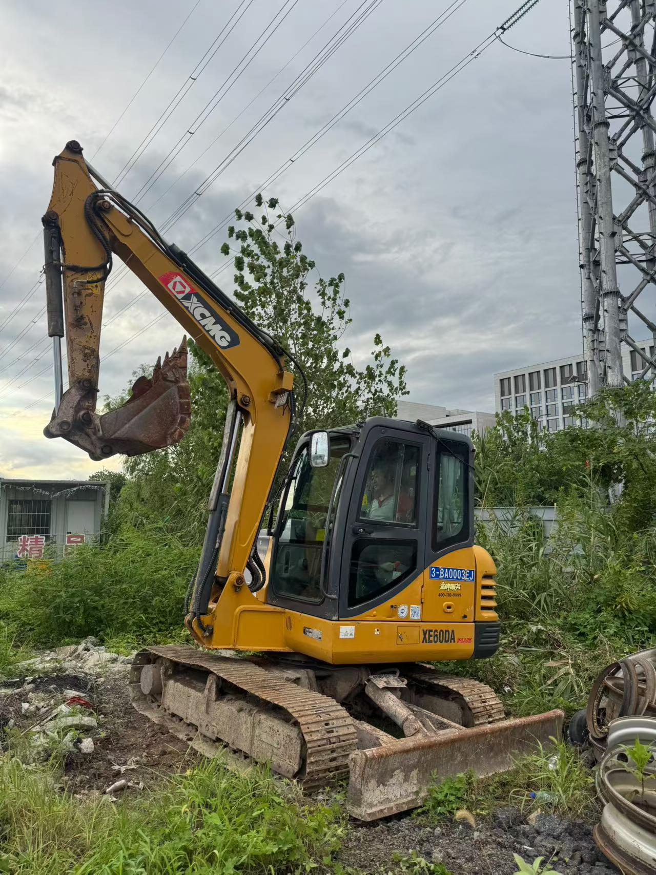 Buy XCMG XE60 Used Excavator / 8