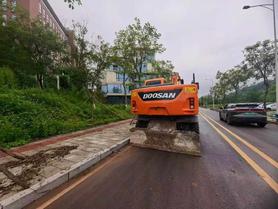 Buy Doosan DH150 Used Excavator / 4 Buy Doosan DH150 Used Excavator / 4