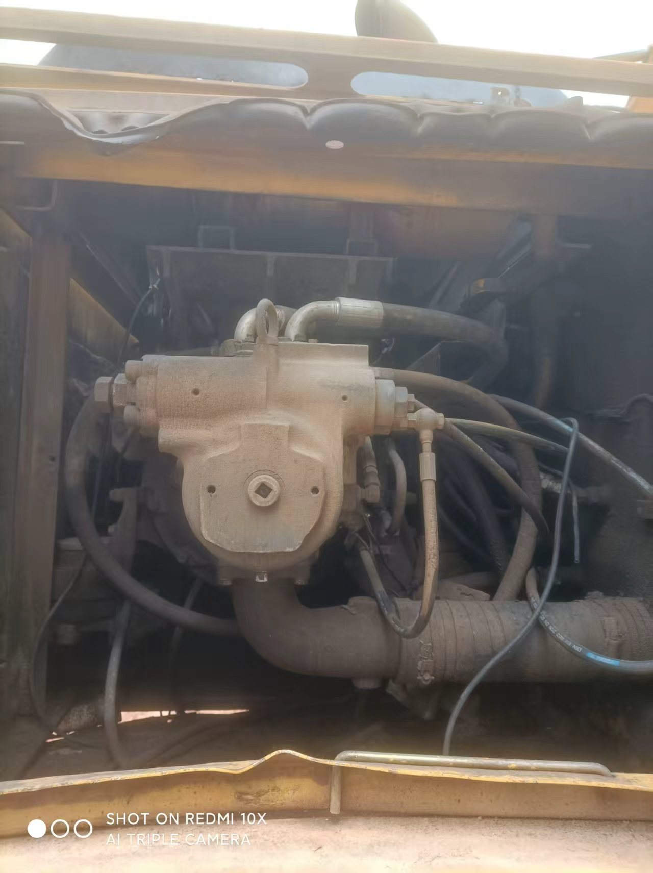 Buy Komatsu PC200-6 Used Excavator / 2