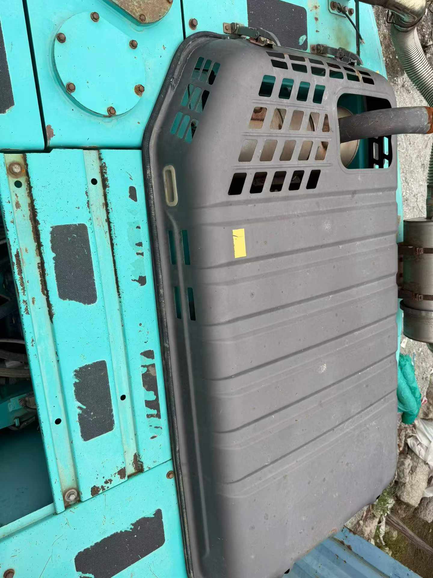 Buy Kobelco SK200 Used Excavator / 3