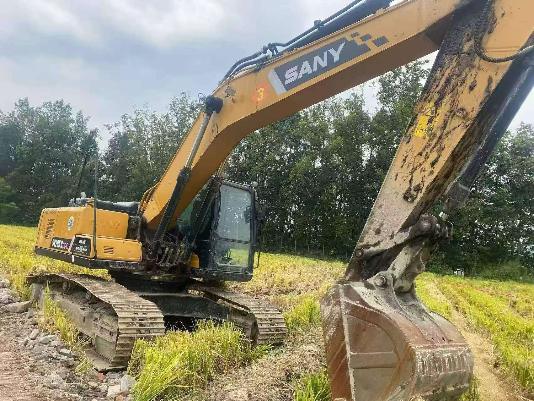Buy Sany SY205C Used Excavator / 3