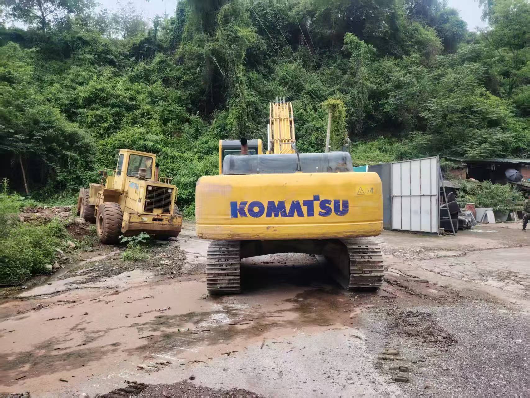 Buy Komatsu PC360-7 Used Excavator / 2