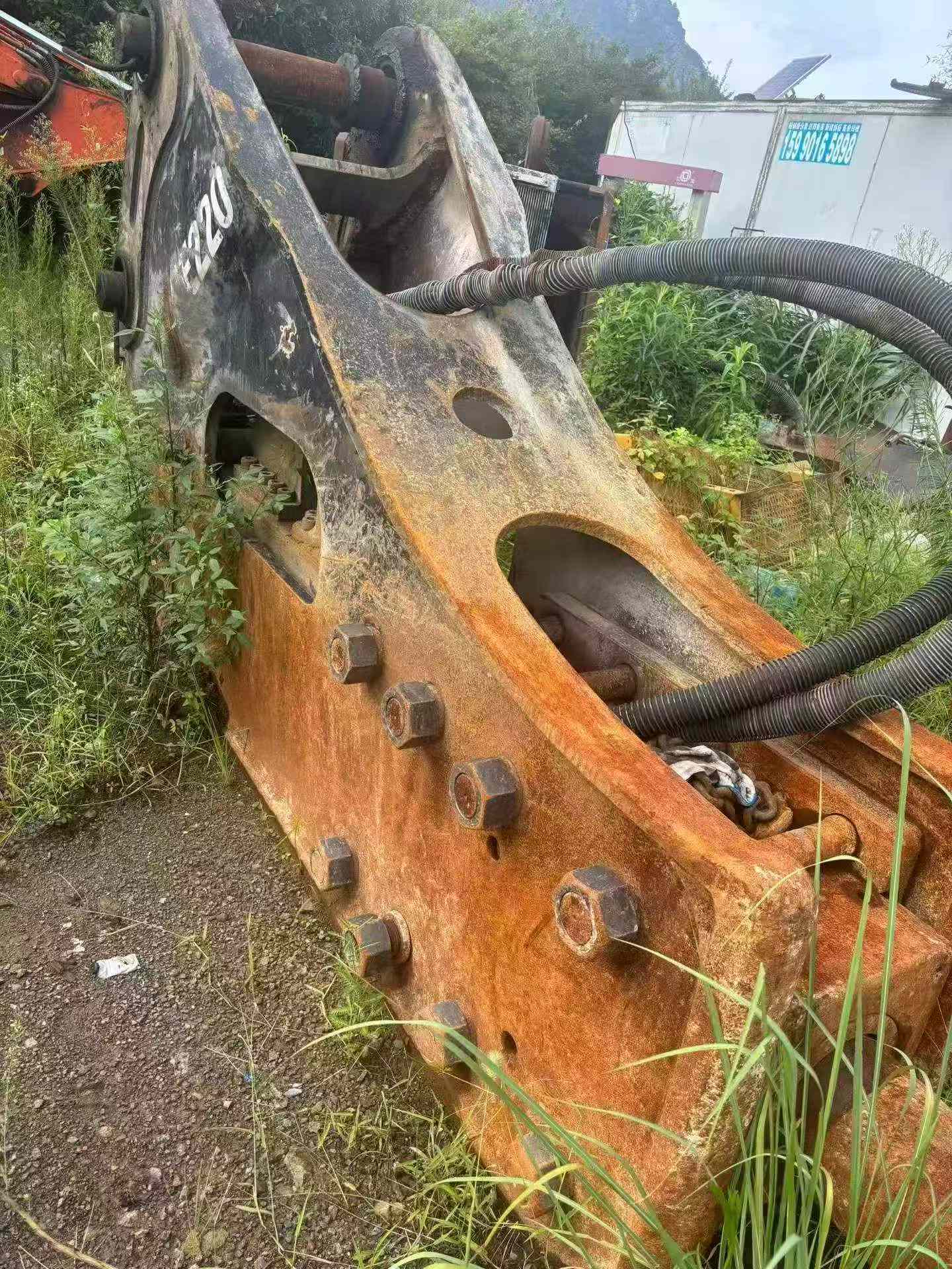 Buy Caterpillar 365C Used Excavator / 3