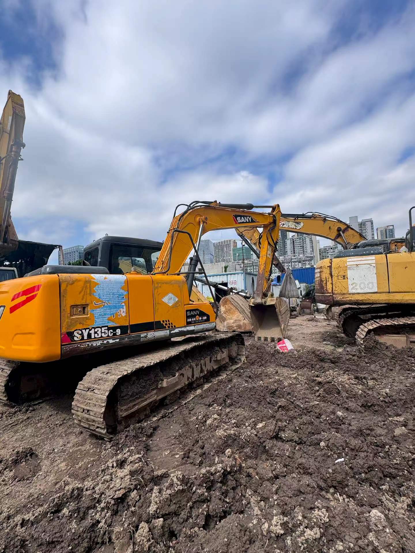 Buy Sany SY135 Used Excavator / 2