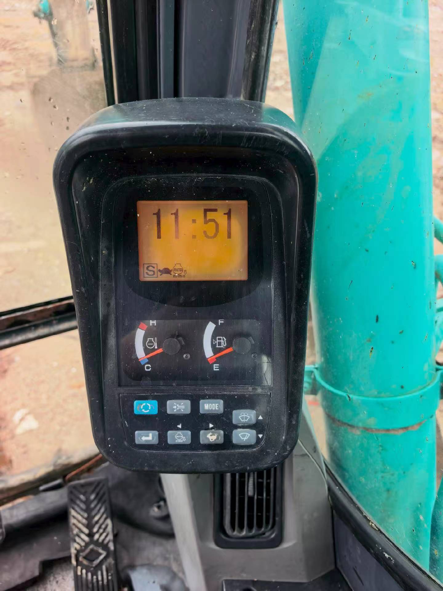 Buy Kobelco SK210 Used Excavator / 6